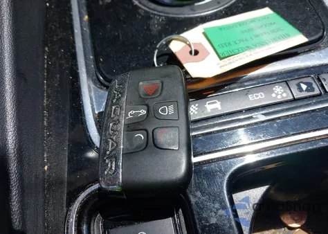 2020 Jaguar F-Pace Prestige P250 Awd Automatic из США, поврежденный, VIN SADCK2FX0LA657598